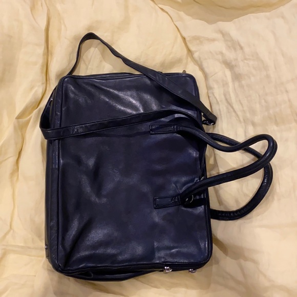 BNWOT Danier Black Leather Briefcase bag with long strap.  Many pockets. - Picture 1 of 5